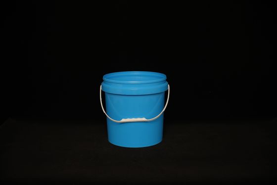 Barattolo di cibo in plastica trasparente con coperchio